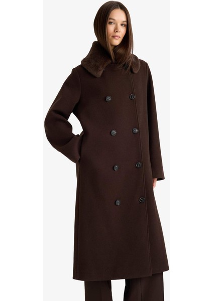 Afra x DeFacto Çıkarılabilir Suni Kürk Yaka Regular Fit Düğmeli Cepli Uzun Kaşe Kaban F5574AX25WN