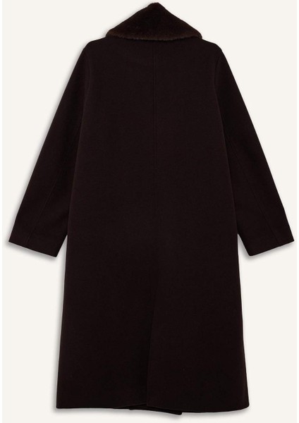 Afra x DeFacto Çıkarılabilir Suni Kürk Yaka Regular Fit Düğmeli Cepli Uzun Kaşe Kaban F5574AX25WN