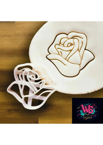 Kırmızı Gül Kurabiye Kalıbı ve Şeker Hamuru Şekillendirici fiyatları