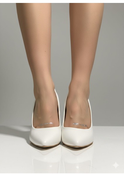 Beyaz Alçak Topuk Ayakkabı fırsatları