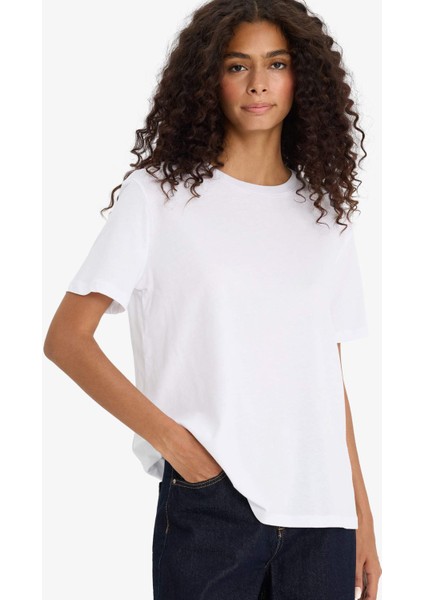 Regular Fit Bisiklet Yaka Basic Düz Penye Kısa Kollu Beyaz Tişört W9584AZ25AU