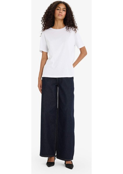 Regular Fit Bisiklet Yaka Basic Düz Penye Kısa Kollu Beyaz Tişört W9584AZ25AU