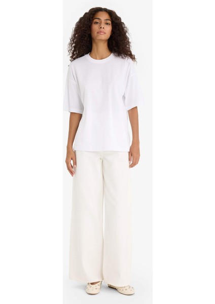 Oversize Geniş Kalıp Bisiklet Yaka Basic Düz Penye Kısa Kollu Tişört