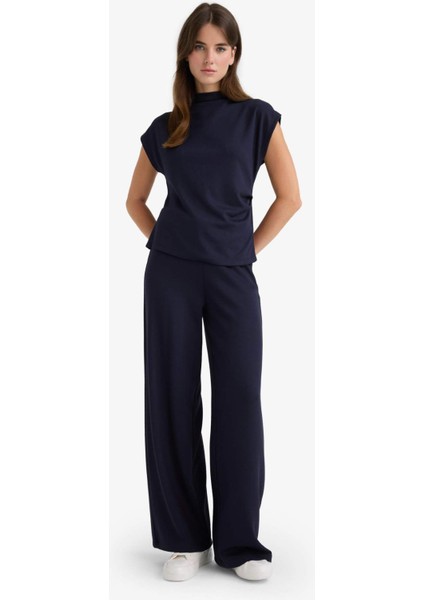 Slim Fit Dar Kesim Yarım Balıkçı Yaka Pike Kolsuz Bluz F7760AX25AU