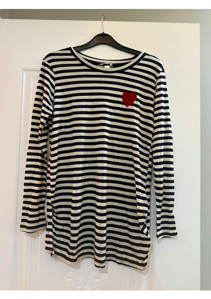 Hamile Lacivert Çizgili Kalp Detaylı Yumuşak Kumaş Bluz fırsatları