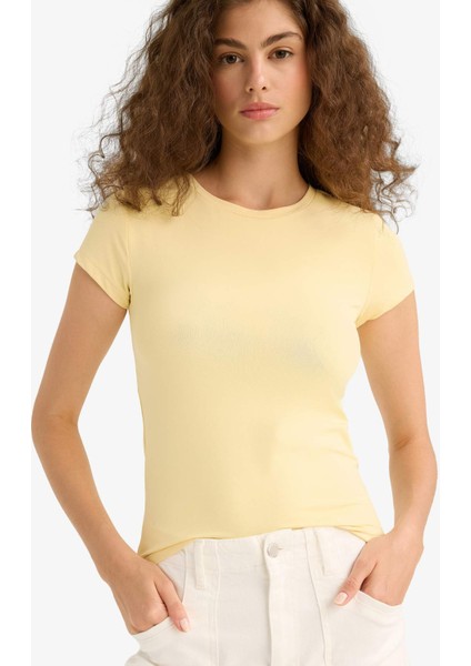 Slim Fit Dar Kesim Bisiklet Yaka Basic Düz Kısa Kollu Tişört F7768AX25AU