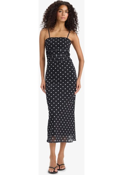 Bodycon Vücudu Saran Kare Yaka Puantiyeli Tül Askılı Midi Elbise