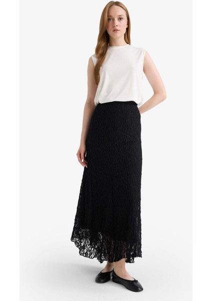 Asimetrik Dantel Maxi Etek