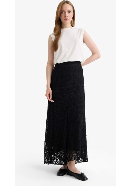 Asimetrik Dantel Maxi Etek