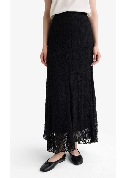Asimetrik Dantel Maxi Etek