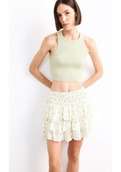 Beli Lastikli Çiçek Desenli Volanlı Mini Etek