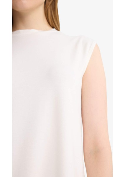 Regular Fit Bisiklet Yaka Dantel Detaylı Kolsuz Tunik F9444AX25HS