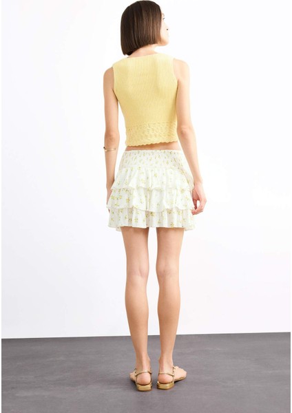 Beli Lastikli Çiçek Desenli Volanlı Mini Etek F7905AX25SM