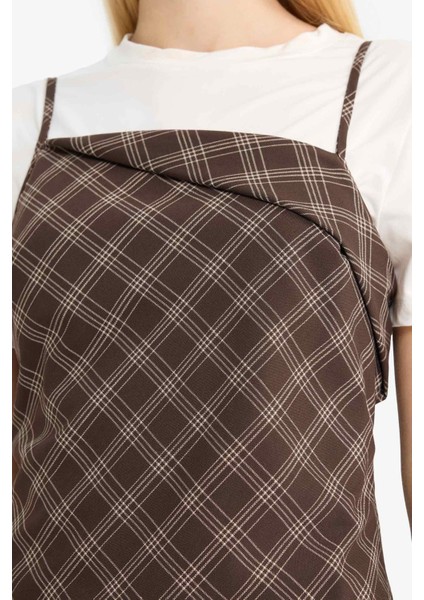 Çapraz Yaka Kareli Askılı Midi Elbise E4397AX25AU