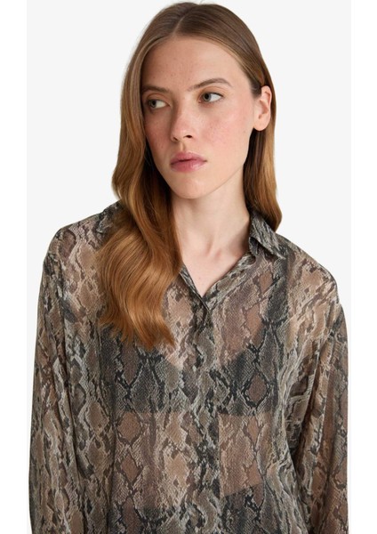 Regular Fit Yılan Derisi Desenli Şifon Uzun Kollu Gömlek