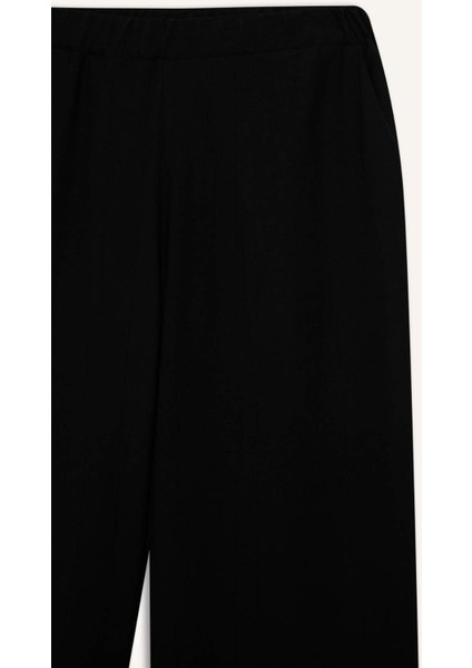 Regular Fit Krinkıl Kumaş Pantolon F9921AX25AU