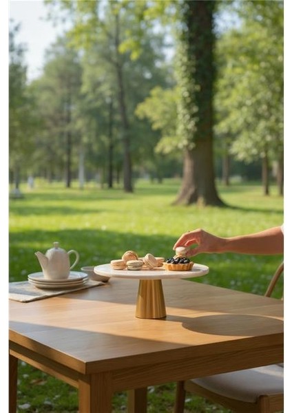 Mermer Beyaz 25 cm Mat Altın Konik Ayak Sunumluk modelleri