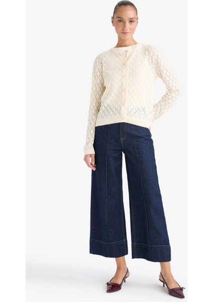 Regular Fit Bisiklet Yaka Ajurlu Düğmeli Triko Hırka G0191AX25AU