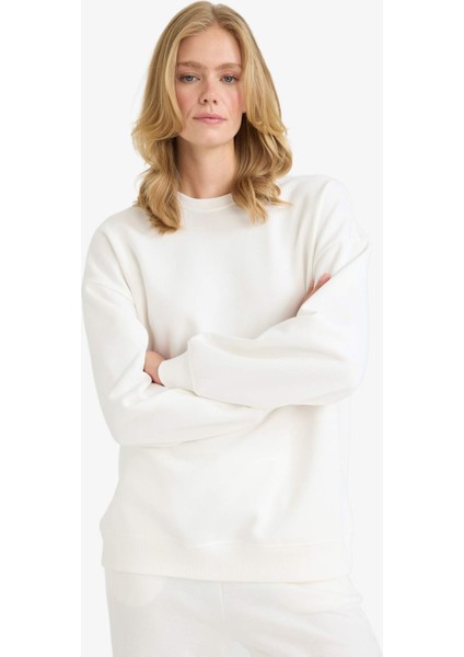 Oversize Geniş Kalıp Bisiklet Yaka Basic Düz Kalın Sweatshirt F9628AX25AU
