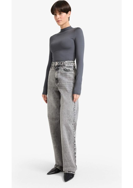 Yarım Balıkçı Yaka Uzun Kollu Çıtçıtlı Body F9242AX25AU