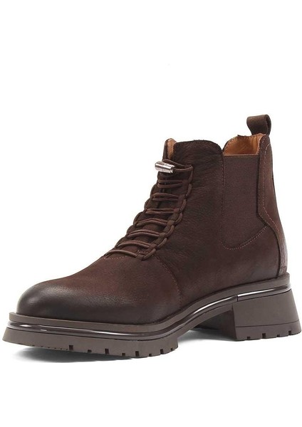 Kadın Kahverengi Bağcıklı Nubuk Deri Bot modelleri