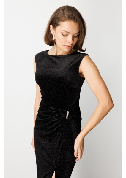 Beli Büzgülü Simli Kolsuz Elbise 4043-26K fırsatları