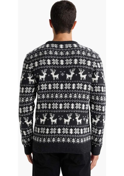 Yılbaşı Temalı Standart Fit Triko Kazak G1047AX25WN