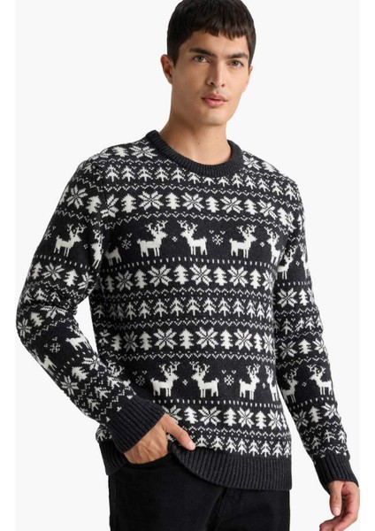 Yılbaşı Temalı Standart Fit Triko Kazak G1047AX25WN