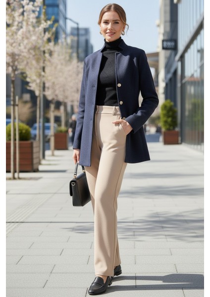 Tasarım Yaka Kısa Boy Kaşe Lacivert Kaban fırsatları