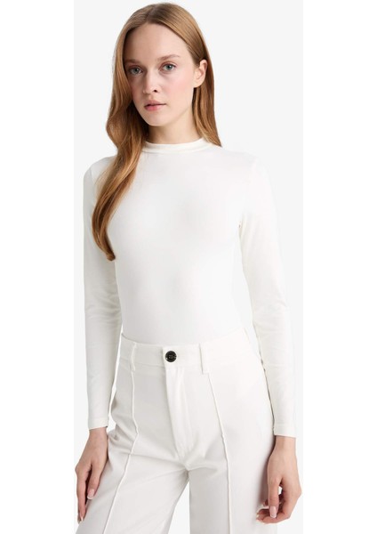 Slim Fit Dar Kesim Yarım Balıkçı Yaka Uzun Kollu Tunik