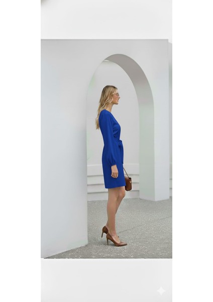 Kadın Beyaz Uzun Kollu Bel Bağcıklı Mini Elbise fiyatları