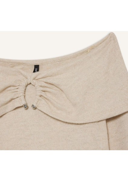 Slim Fit Dar Kesim Omzu Açık Uzun Kollu Tişört