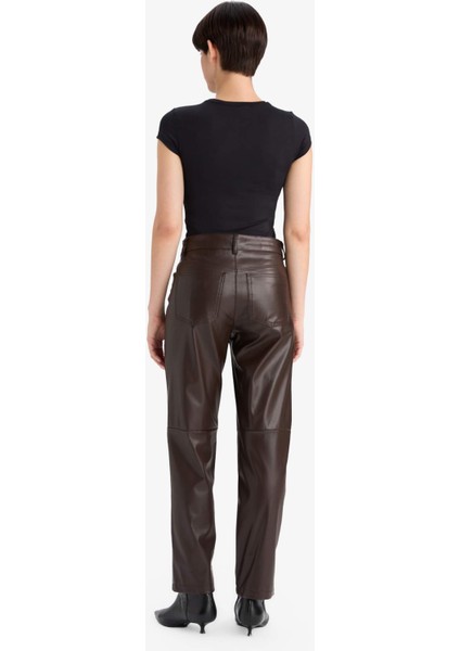 Straight Fit Cepli Kısa Paça Bilek Boy Deri Pantolon G1274AX25AU