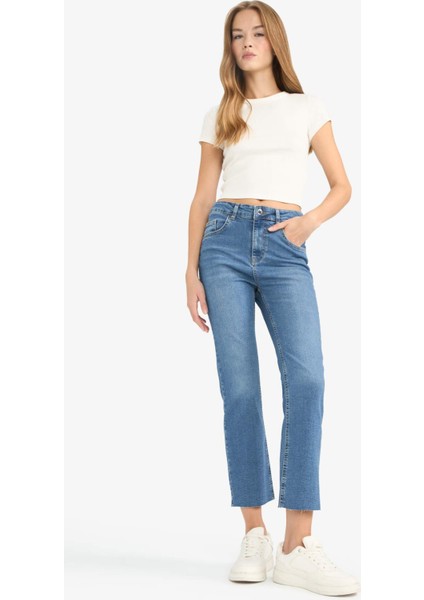 Crop Flare Fit Düşük Bel Bilek Boy Jean Yıkamalı Pantolon G2217AX25WN