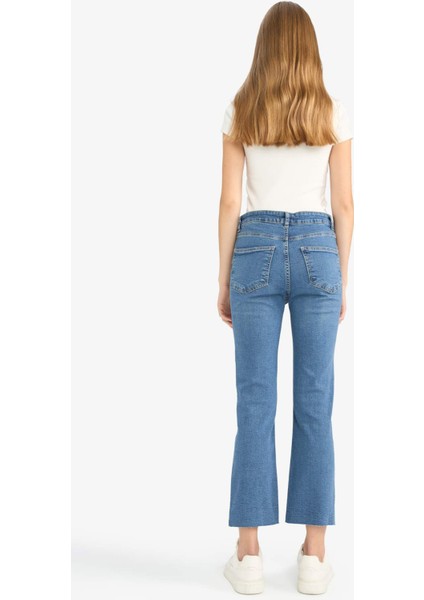Crop Flare Fit Düşük Bel Bilek Boy Jean Yıkamalı Pantolon G2217AX25WN