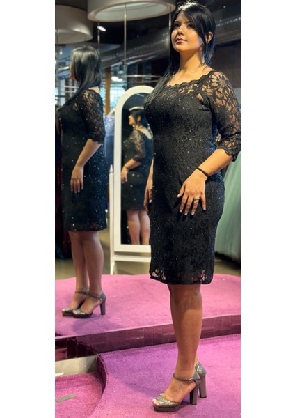 Siyah Kısa Kollu Dantel Detaylı Düz Kesim Simli Kumaş Kısa Abiye Elbise 6094 modelleri