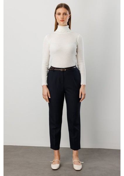 Beli Kemerli Dar Paça Pantolon 1015-26K