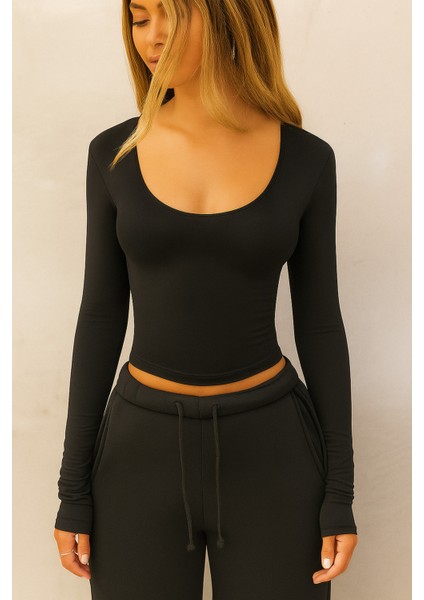 Kare Yaka Basic Düz Kumaş Uzun Kollu Likralı Bluz