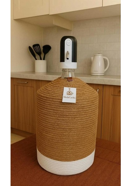 Jüt Hasır Görünümlü Damcana Kılıfı, Şık ve Doğal Su Sebili Örtüsü.