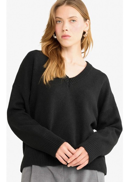 Oversize Geniş Kalıp V Yaka Triko Kazak G2957AX25AU