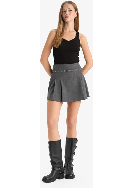 Normal Bel Kemer Detaylı Mini Etek