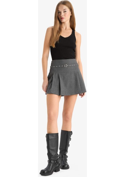 Normal Bel Kemer Detaylı Mini Etek