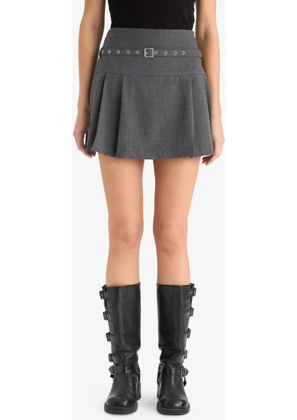 Normal Bel Kemer Detaylı Mini Etek