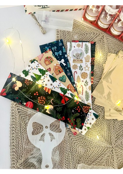 Yılbaşı Sofra ve Dekor Kutusu – 6 Kişilik LED Işıklı Masa Dekor ve Hediye Seti (Ağaç Süsü Biblo, Kitap Ayracı) fırsatları