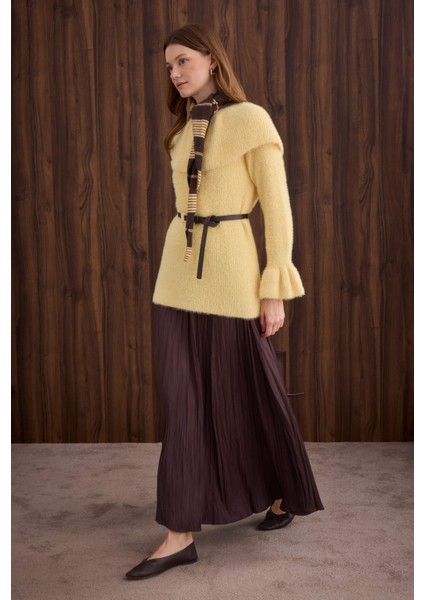 Yaka Detaylı Kazak Soft Sarı