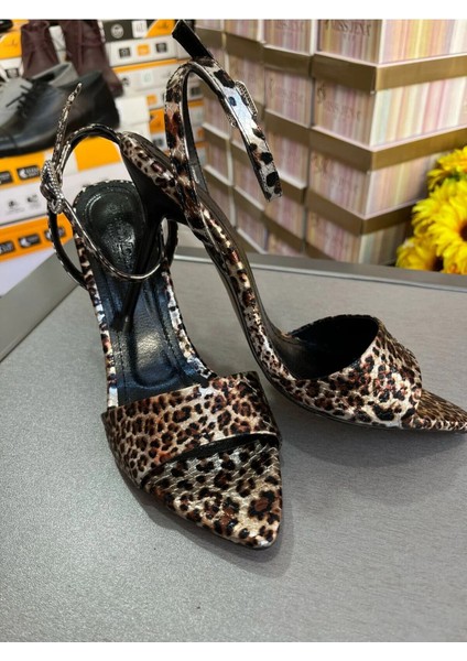 2025 Top Model Leopar Ruğan Kelebek 10 cm Topuklu Ayakkabı Muhteşem Gece-Gündüz fiyatları