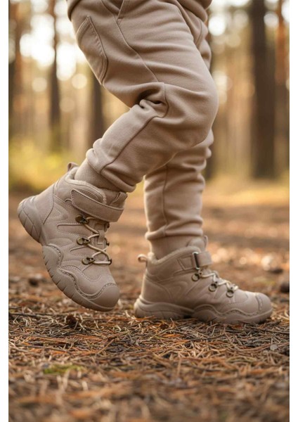 Taba Kürklü Erkek Çocuk Düz Bot modelleri