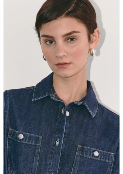 Koyu Indigo Metal Düğmeli Midi Denim Gömlek Elbise - Modern Kesim Koyu Yıkama Kot Gömlek Elbise. fırsatları