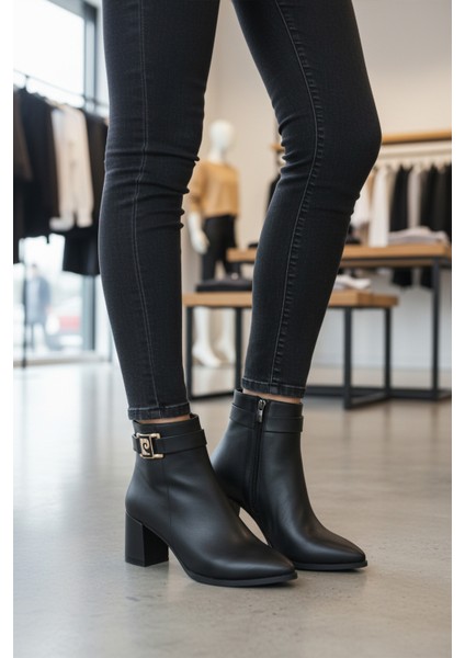 Siyah Içi Kürklü Fermuarlı Kadın Topuklu Bot modelleri