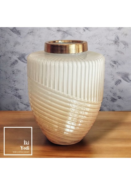 Novinko Cam Vazo Gold Detaylı, Masa Konsol Çiçeklik – Şık Ev & Ofis Dekoratif Obje